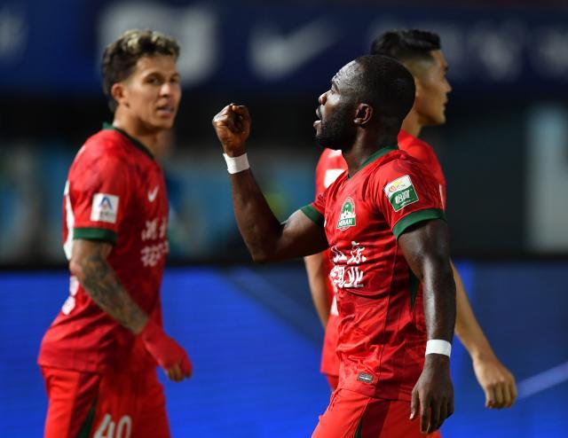 功臣王国明, 尽管成都队 功臣王国明, 尽管成都队