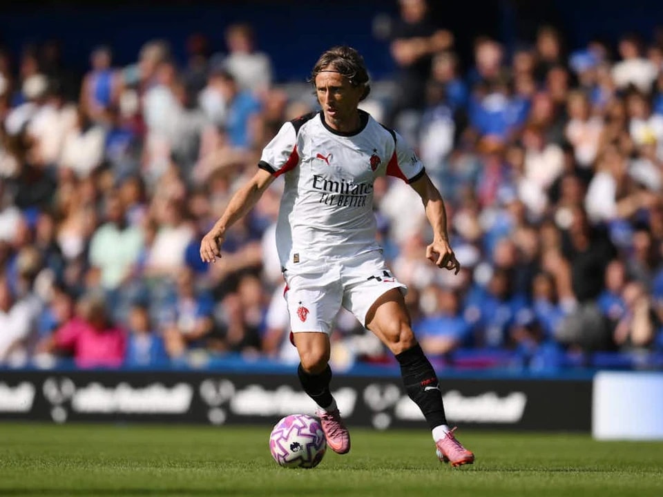 安将担任左, 比安凯蒂 安将担任左, 比安凯蒂