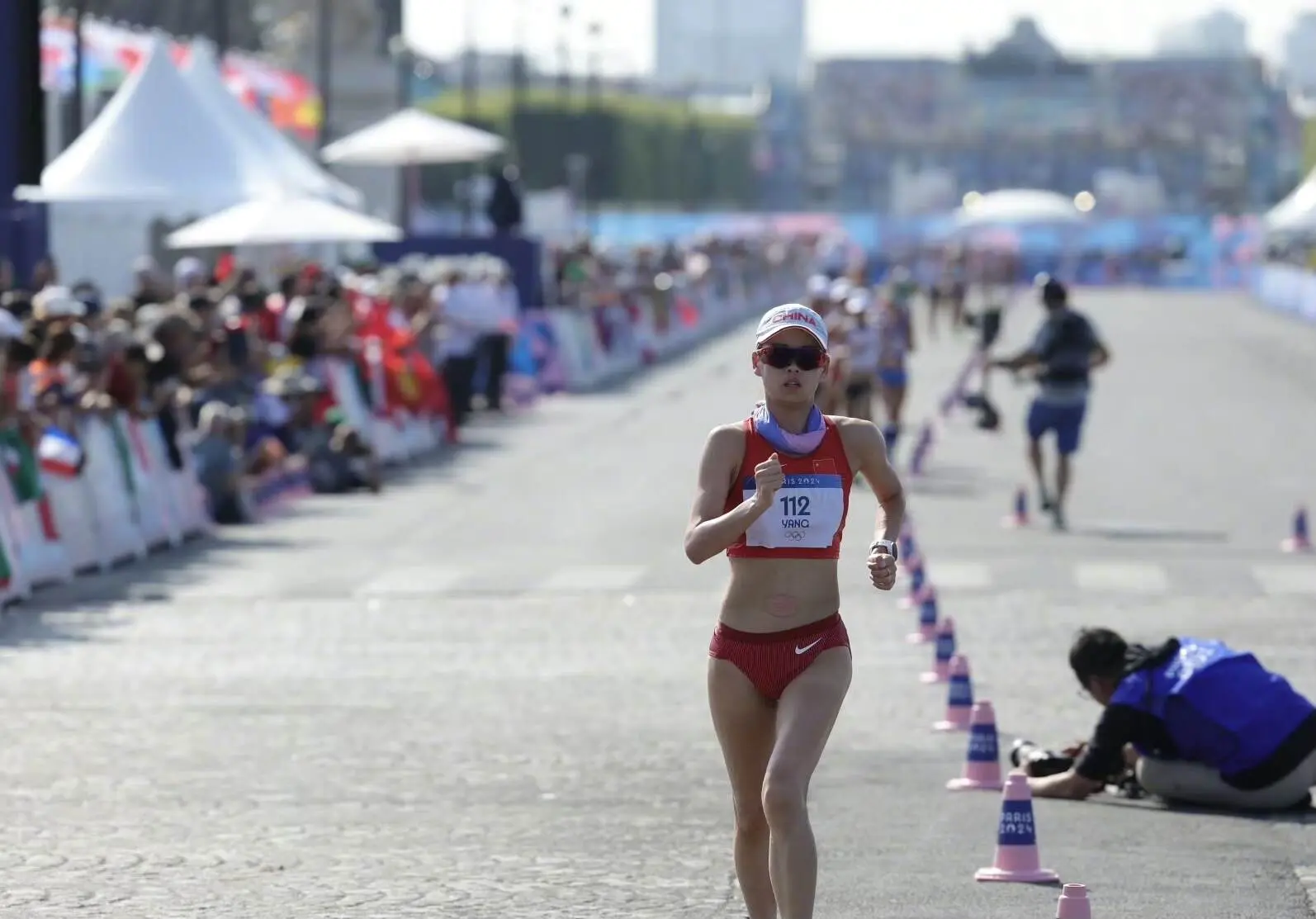 会赛场, 吴艳妮领衔 会赛场, 吴艳妮领衔