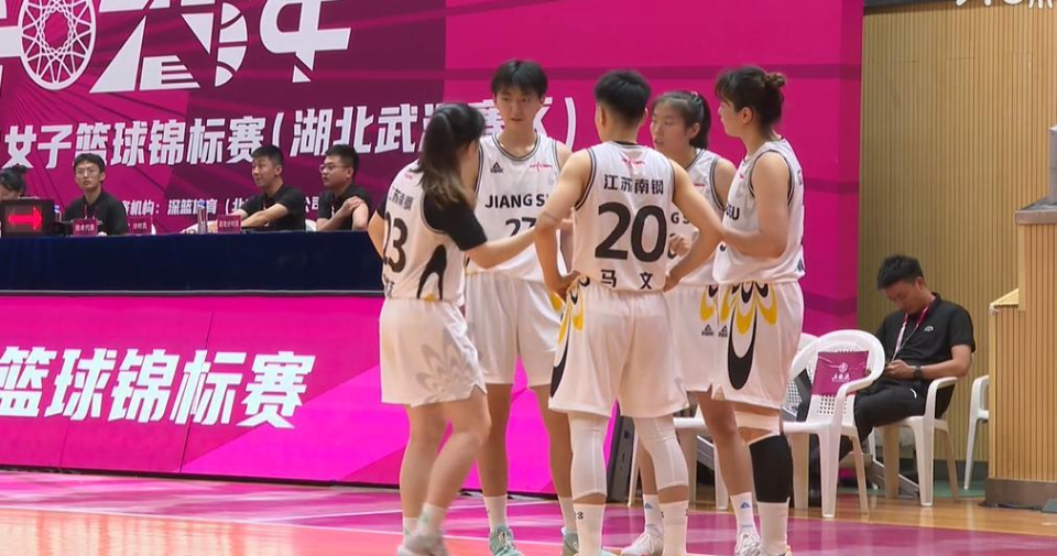 势战胜陕西, 在全国女篮